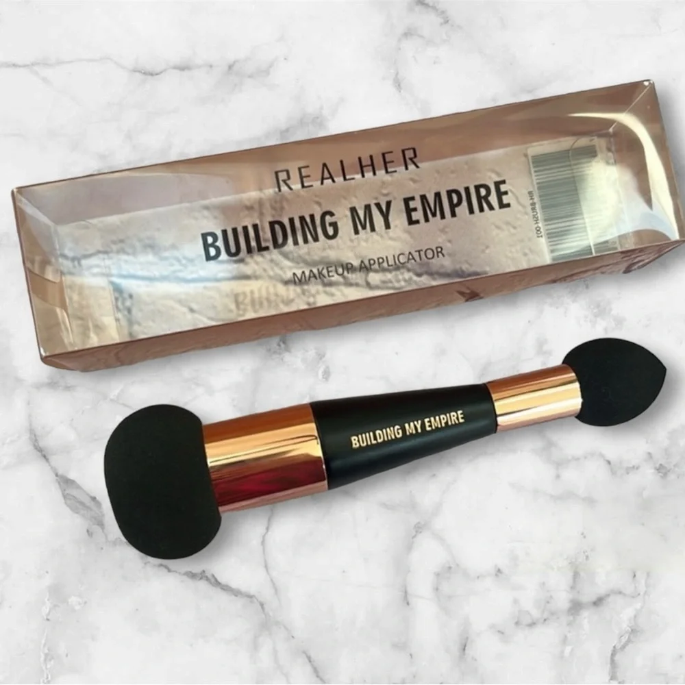 NIB REALHER Building My Empire MAKEUP APPLICATOR